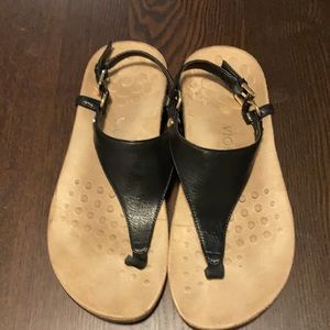 Vionic Wide Width High Arch SZ8 Black Thong Sandal